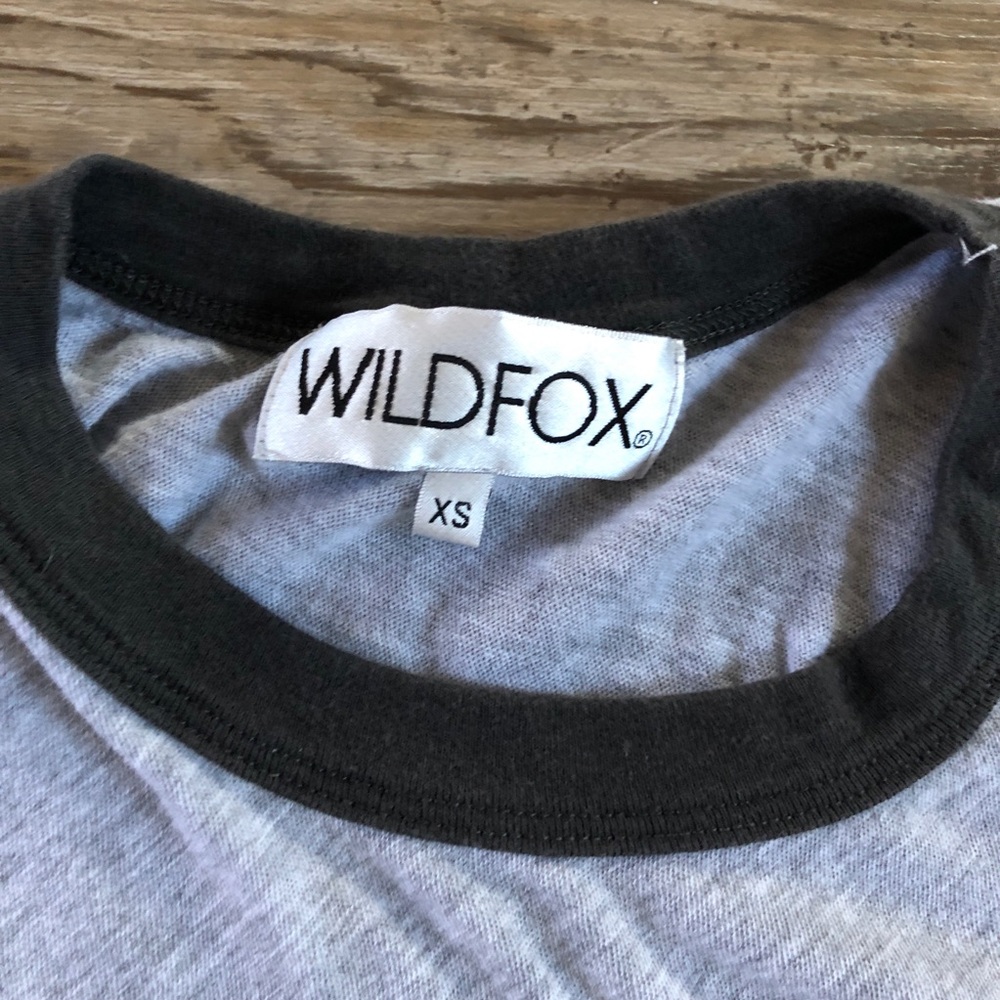 Wildfox Y2K crab beach gray casual tshirt XS - Picture 3 of 4